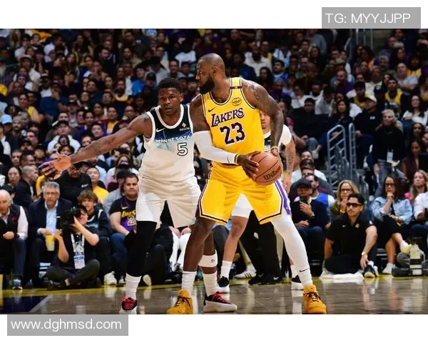 东契奇31+12+9詹姆斯21+11 湖人力擒森林狼总分1-1 东契奇31+12+9詹姆斯21+11 湖人力擒森林狼总分1-1