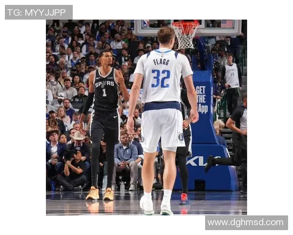 爆砍40+15+3！文班天神下凡，马刺33分大胜独行侠！弗拉格首秀拉胯