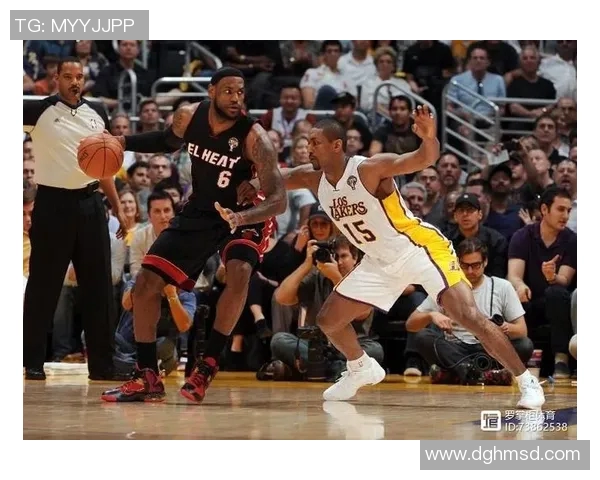 外星人大战希腊怪兽！NBA经纪人按捺不住：文班VS字母什么时候？