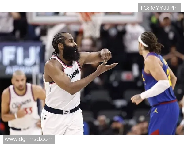 🔥梦回巅峰!哈登三分16中10轰赛季新高55分 🔥梦回巅峰!哈登三分16中10轰赛季新高55分